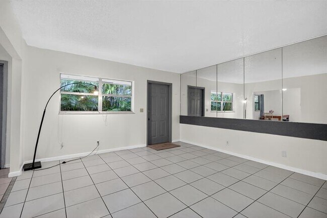 Foto del edificio - 274 SW 9th St