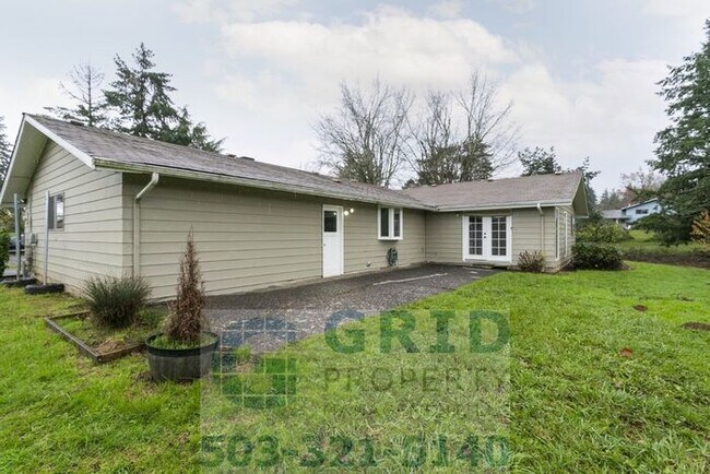 Building Photo - 23601 SE Blue Ridge Dr