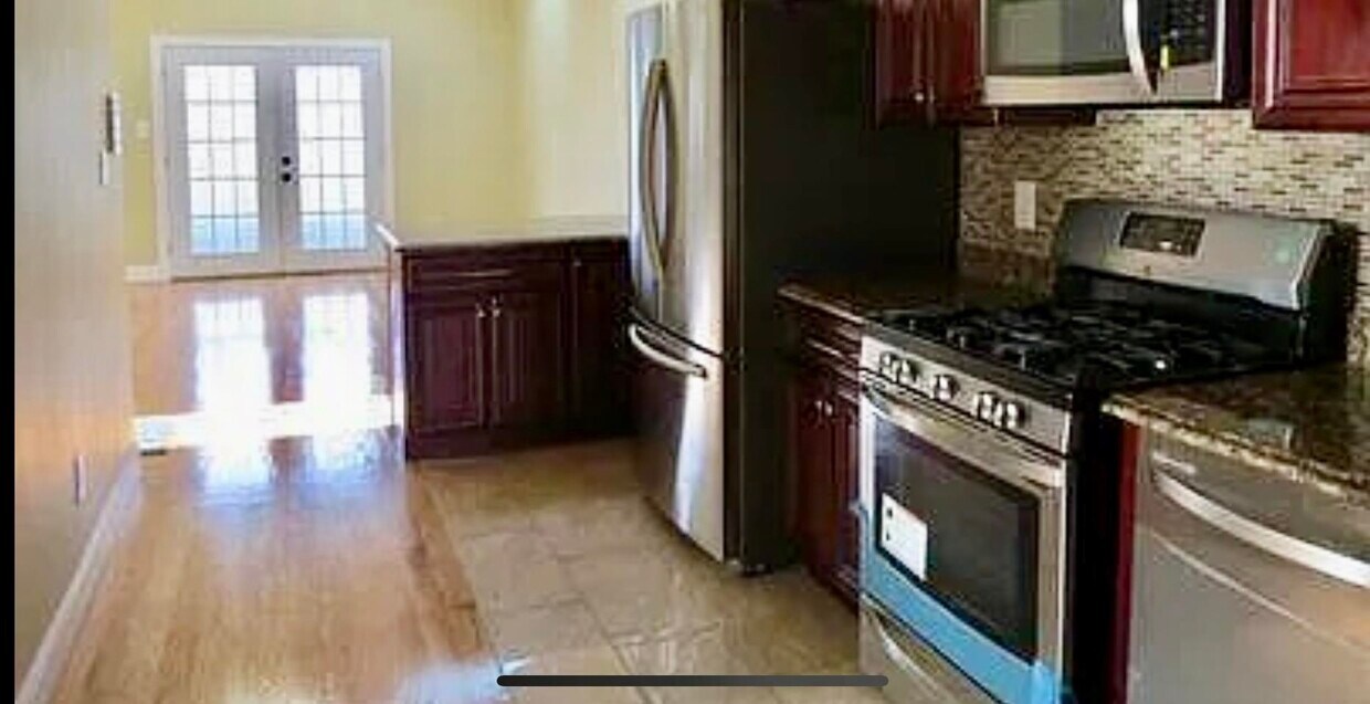 Foto principal - 312 Randolph Ave