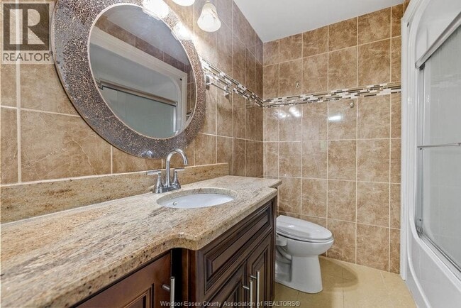 Building Photo - 707 Sarah Ct