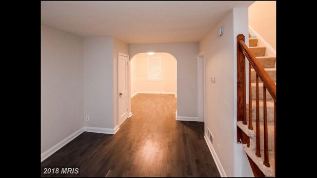 Building Photo - 2038 Grinnalds Ave