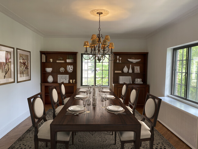 Dining room or family room - 915 Wynnewood Rd