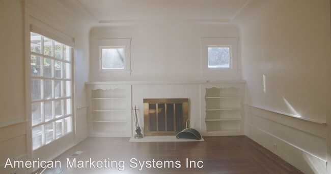 Building Photo - 15 Entrata Ave