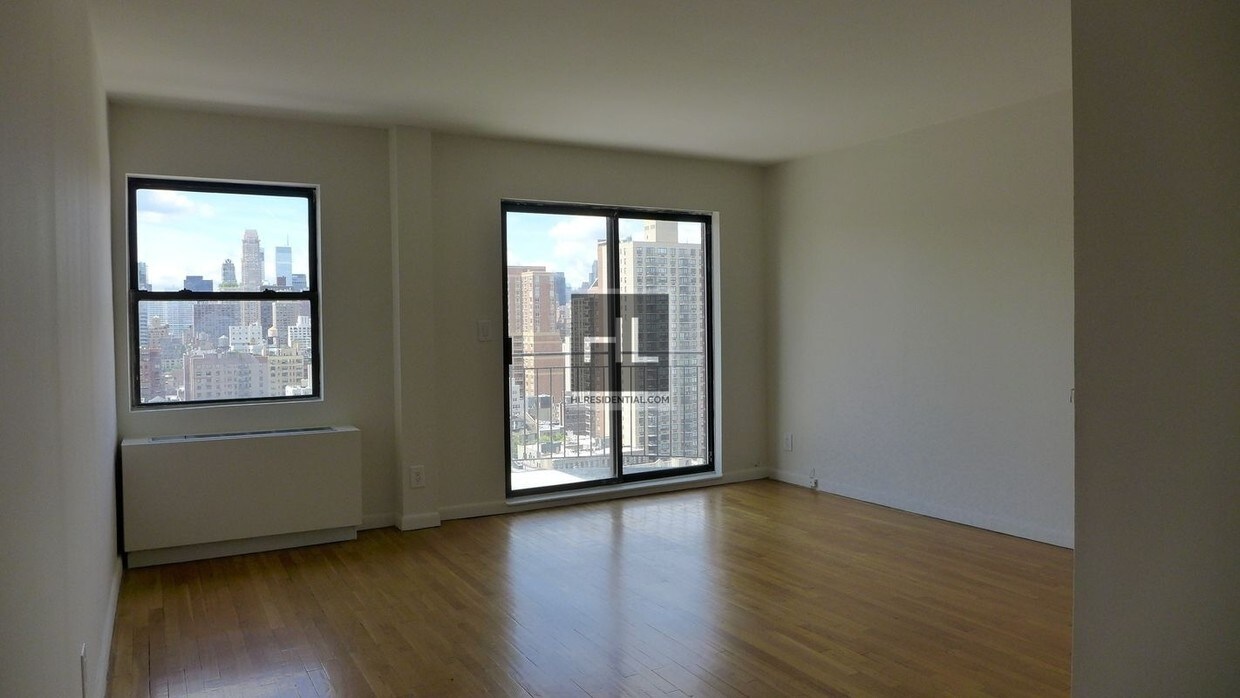 Primary Photo - EAST 84 STREET