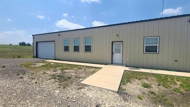 Building Photo - 1889 Co Rd 487