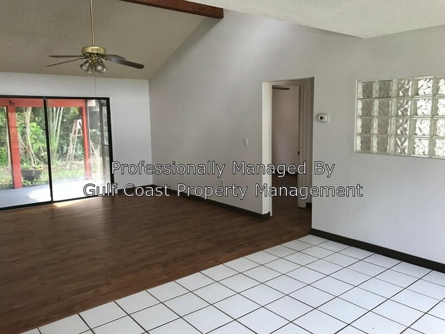 Foto del edificio - 6316 Bikini Rd