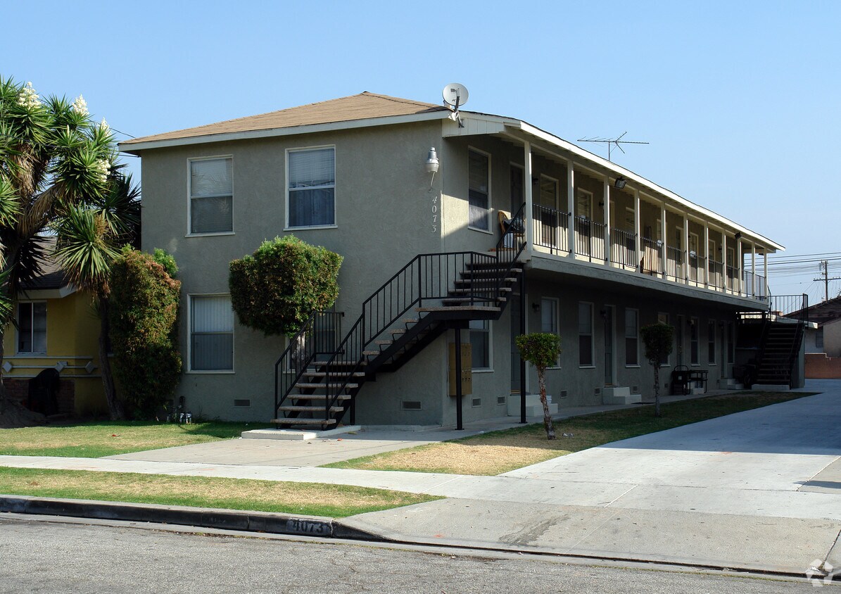 4073 W 138th St, Hawthorne, CA 90250 Apartments in Hawthorne, CA