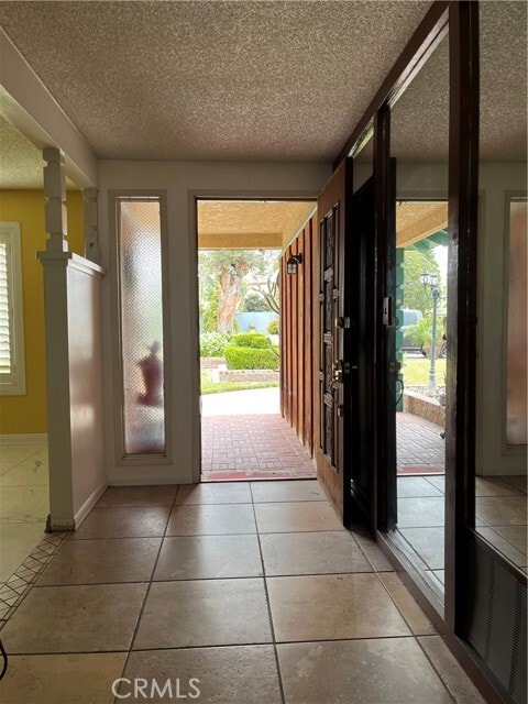 Building Photo - 2124 Beatrice Dr