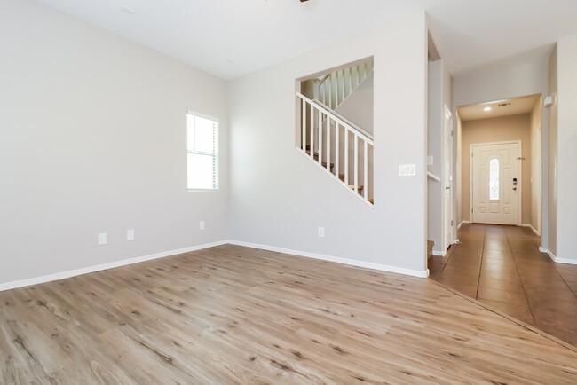 Building Photo - 14069 W Country Gables Dr