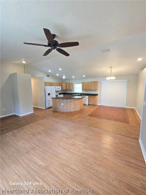 Building Photo - 2646 N Labelle Rd