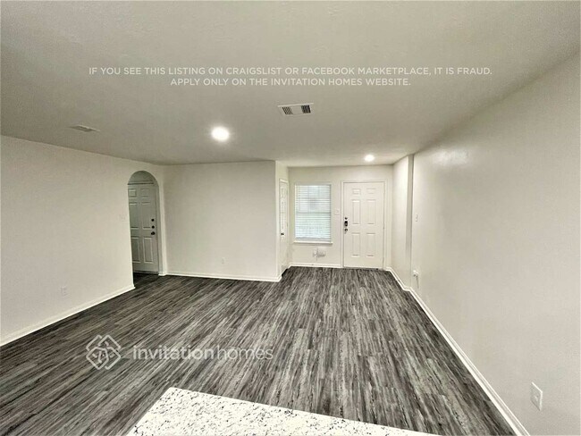 Foto del edificio - 16447 Eton Brook Ln