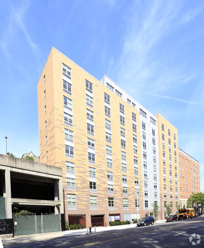 Building Photo - Van Cortlandt Green