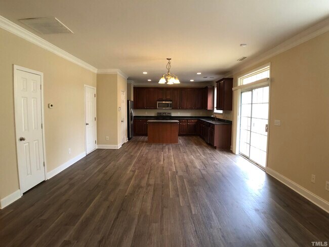 Building Photo - 327 Larktree Ln
