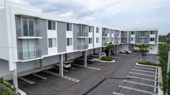 Building Photo - 26720 Old Dixie Hwy