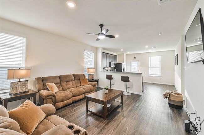 Building Photo - 24063 Prairie Dust Dr