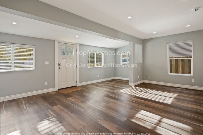 Foto del edificio - Charming Two Bedroom + Two Bonus Rooms in Powellhurst-Gilbert!
