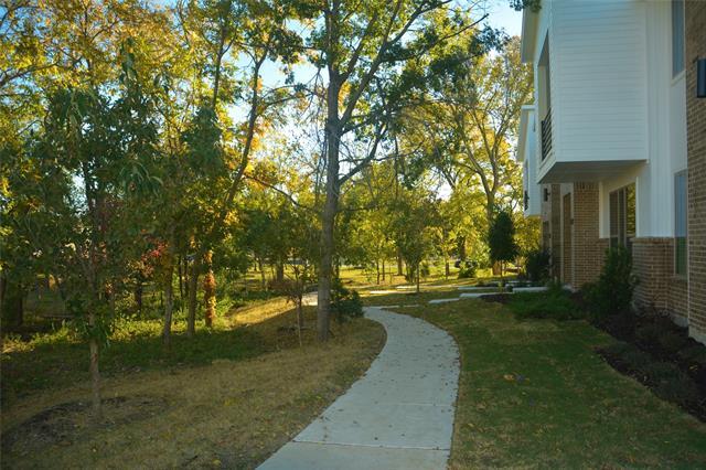 Building Photo - 1423 Lamb Dr