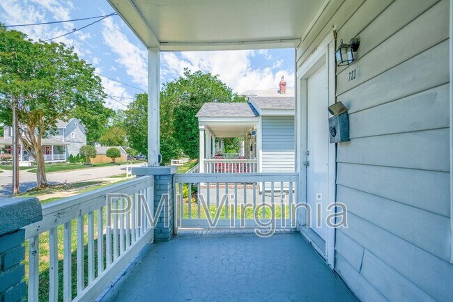 Foto del edificio - 723 Douglas Ave