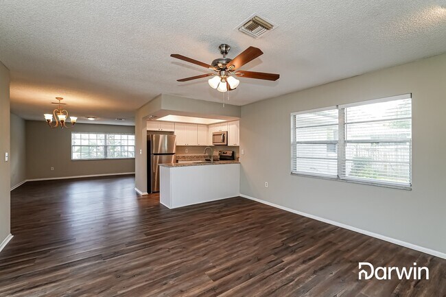 Foto del edificio - 13385 Algoma Avenue, Spring Hill, FL 34609