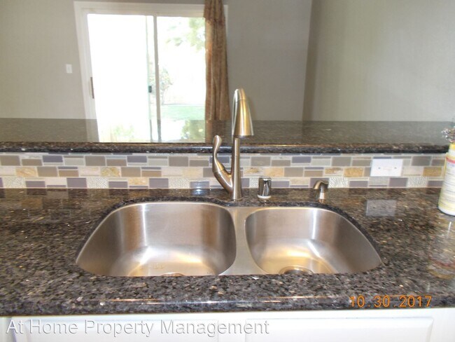 Building Photo - 3 br, 2 bath House - 4025 Asino Ave