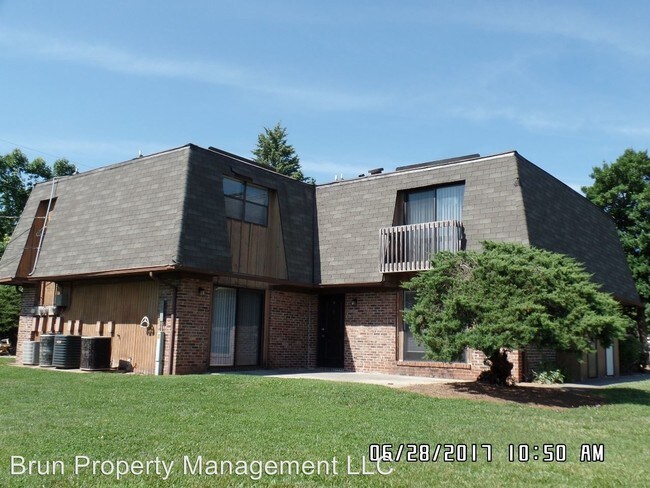 Building Photo - 502 Cedartop Ln