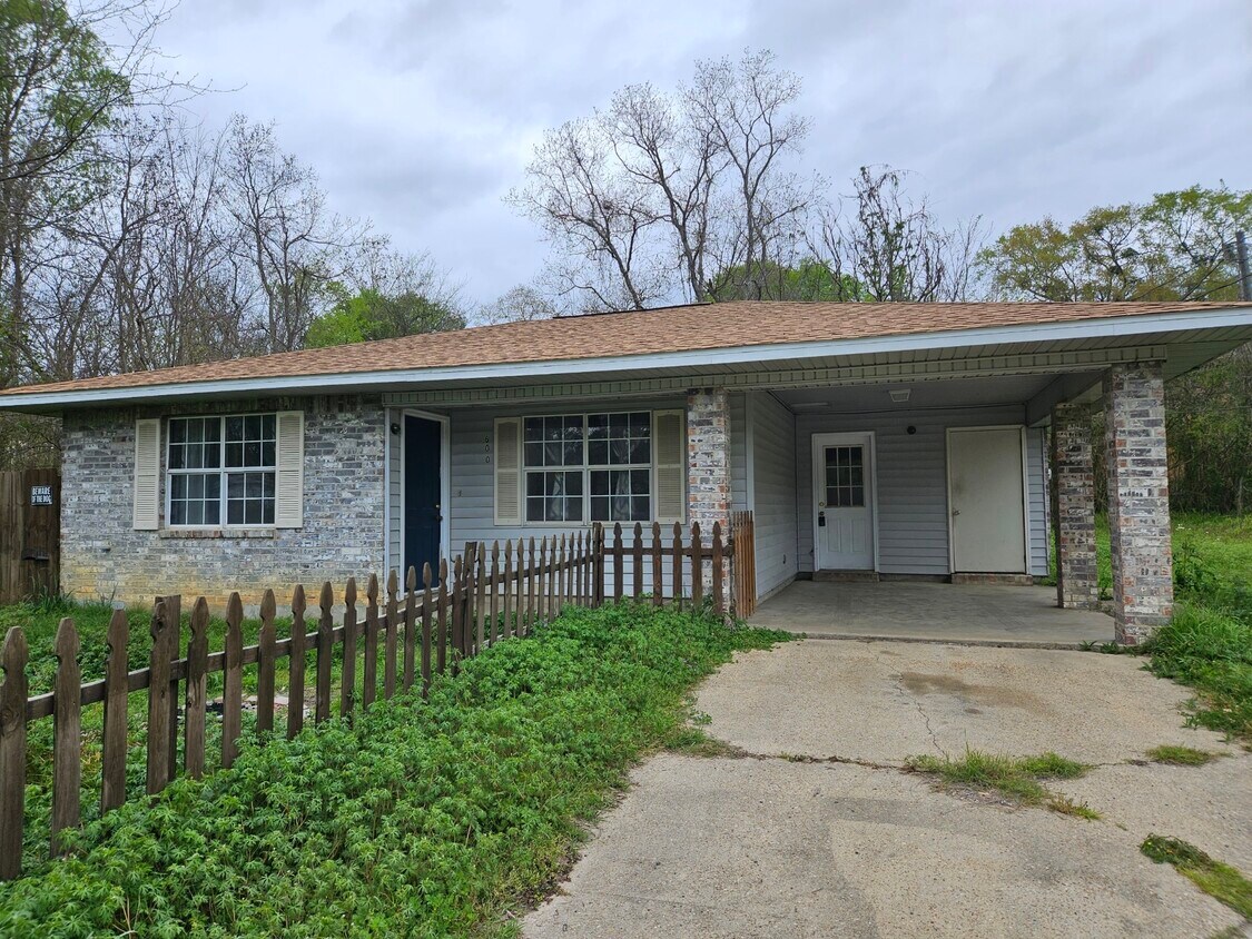 Primary Photo - 600 Orleans St