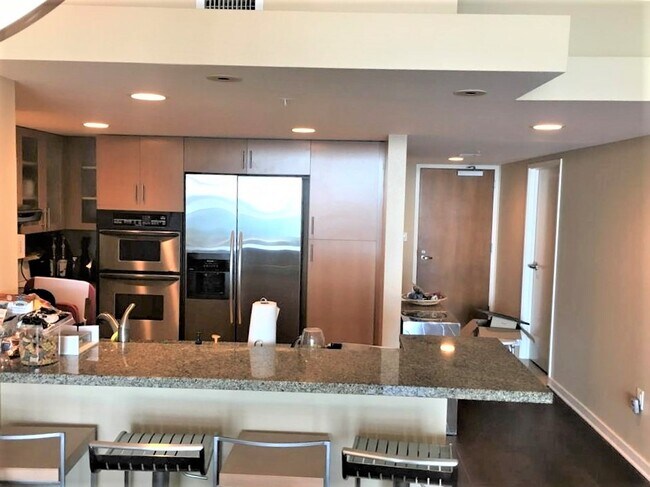 Foto del edificio - 13700 Marina Pointe Dr
