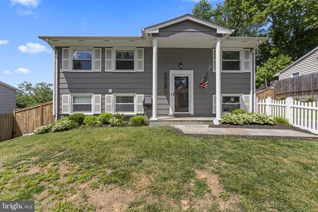 Building Photo - 13728 Gran Deur Dr