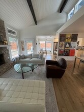Building Photo - 3808 Oak Creek Dr