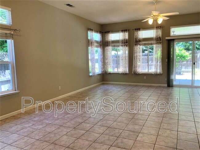 Building Photo - 857 Tannehill Dr