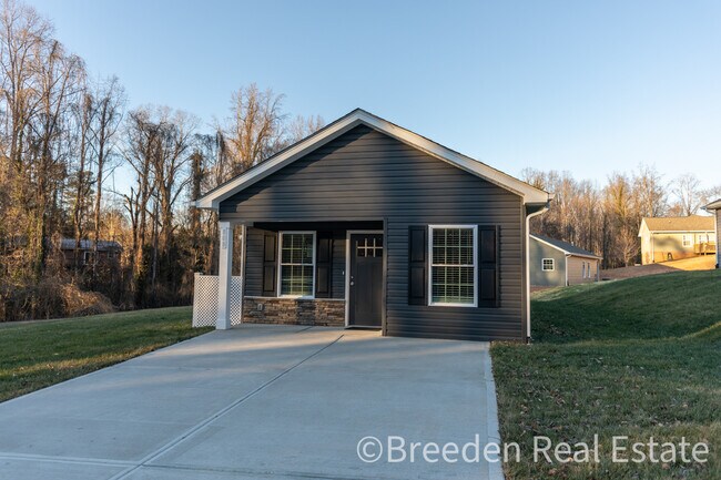 Foto del edificio - 808 5th Ave SW