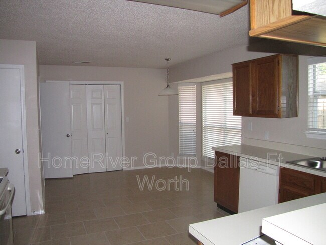 Foto del edificio - 8616 Brushy Creek Trail
