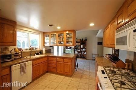 Foto del edificio - 1229 Coventry Dr