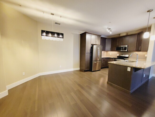 Photo du bâtiment - 6079 Maynard Way NW