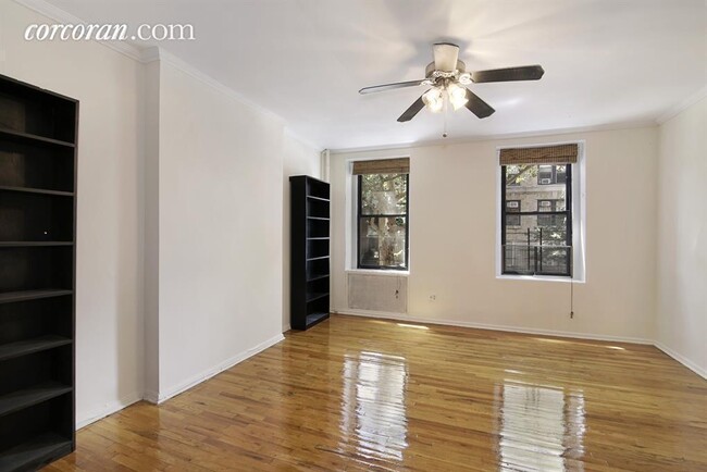 Building Photo - 45 Wyckoff St
