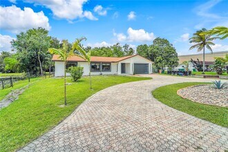 Building Photo - 4700 SW 110th Ave