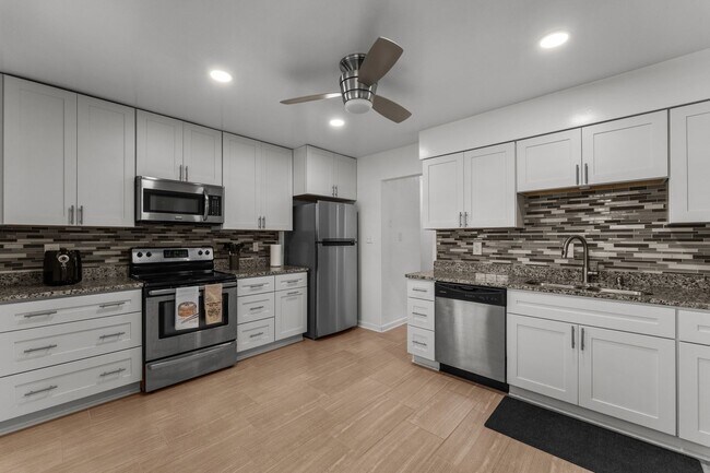 Foto del edificio - Discover your perfect home in Virginia Beach!