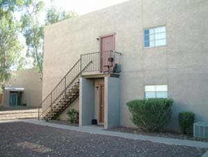 Building Photo - 2801 E Paradise Ln