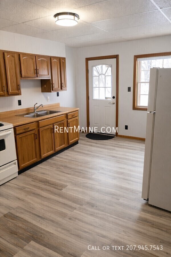 Building Photo - 236 York St