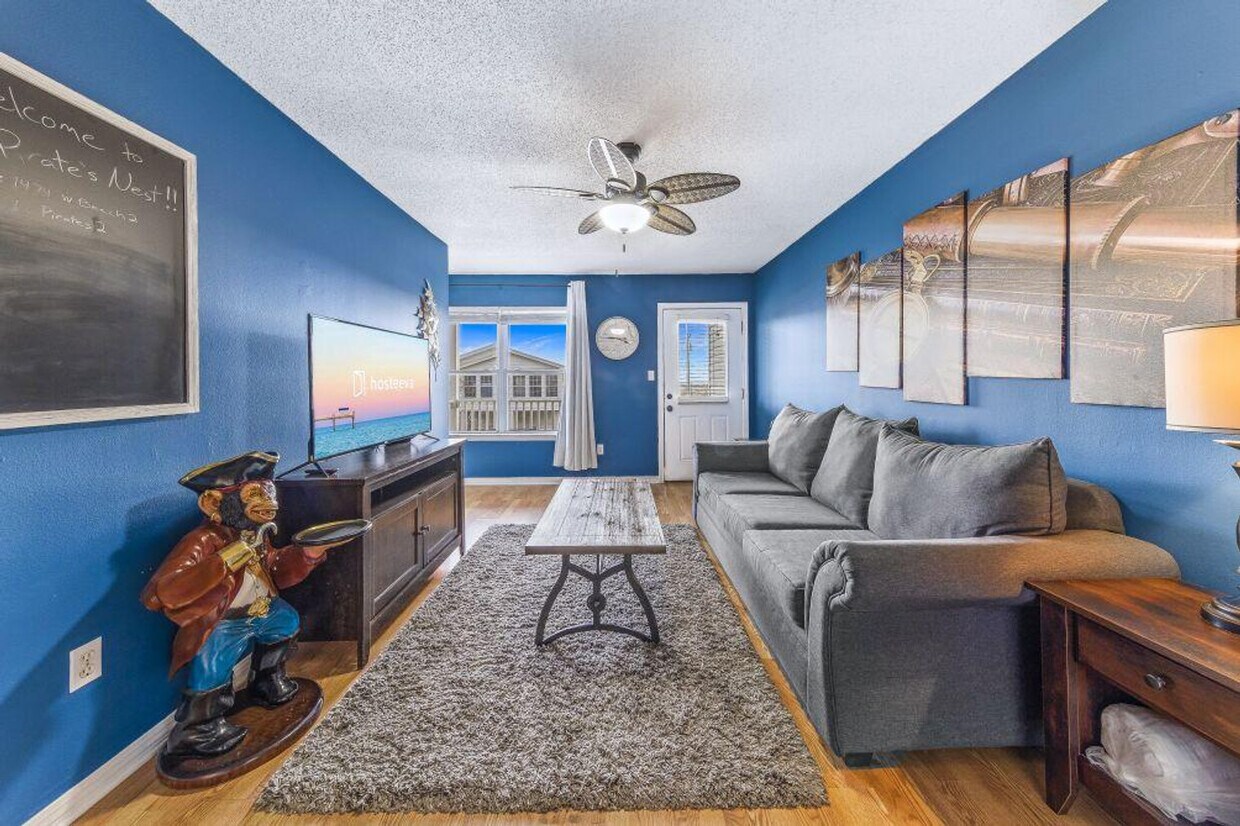 Primary Photo - 1474 W Beach Blvd