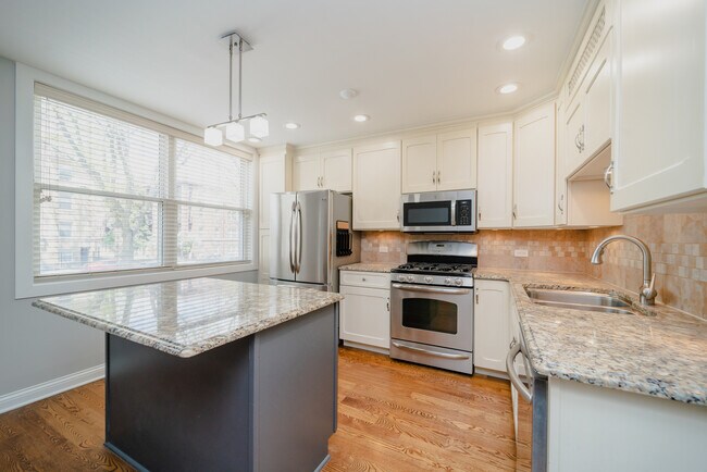 Foto del edificio - 4035 N Keystone Ave
