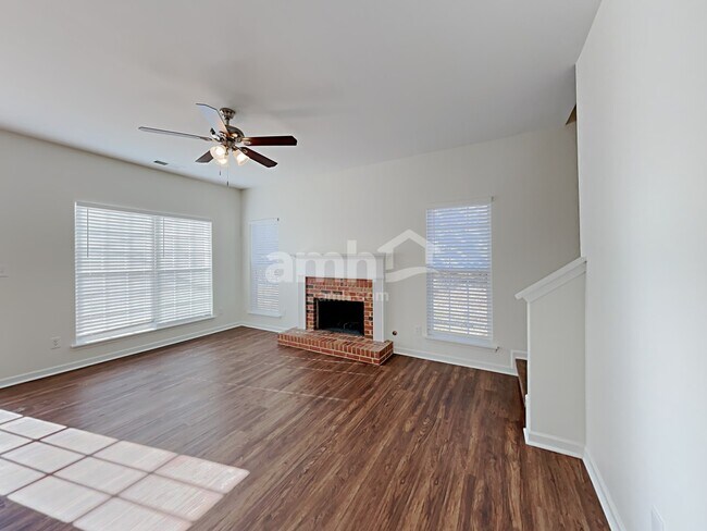 Foto del edificio - 2026 Oakbluff Way SW