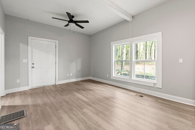 Foto del edificio - 3745 Feldwood Pl
