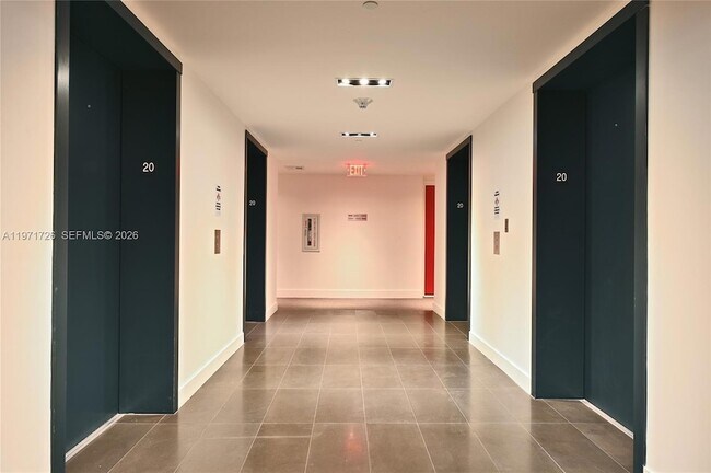 Foto del edificio - 1600 NE 1st Ave