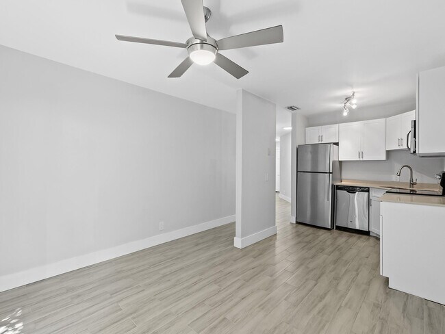 Foto del edificio - 3208 NE 7th St