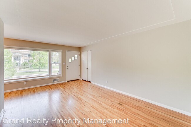 Foto del edificio - 3 br, 2 bath House - 2505 Edgcumbe Rd