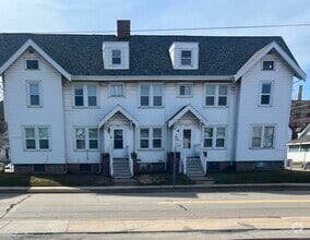 Building Photo - 461 Bowen St