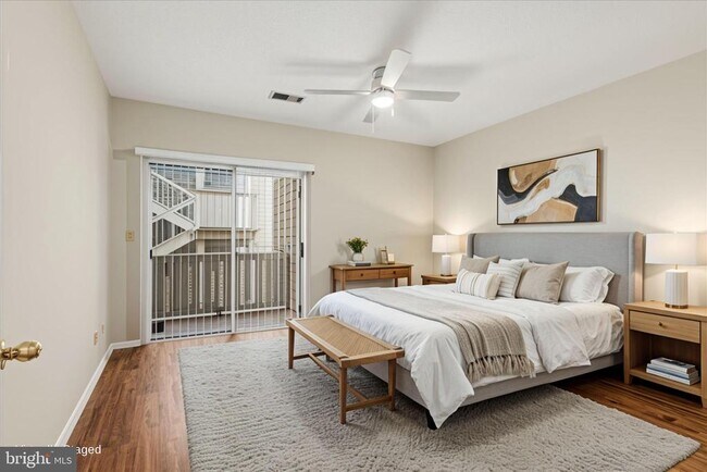 Foto del edificio - 14322 Climbing Rose Way