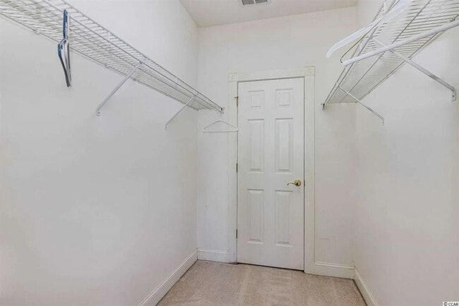 Foto del edificio - 4879 Luster Leaf Cir