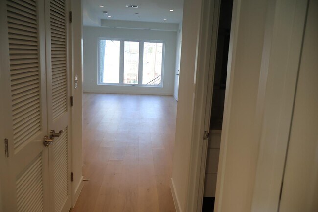 Foto del edificio - 4939 Call Pl SE